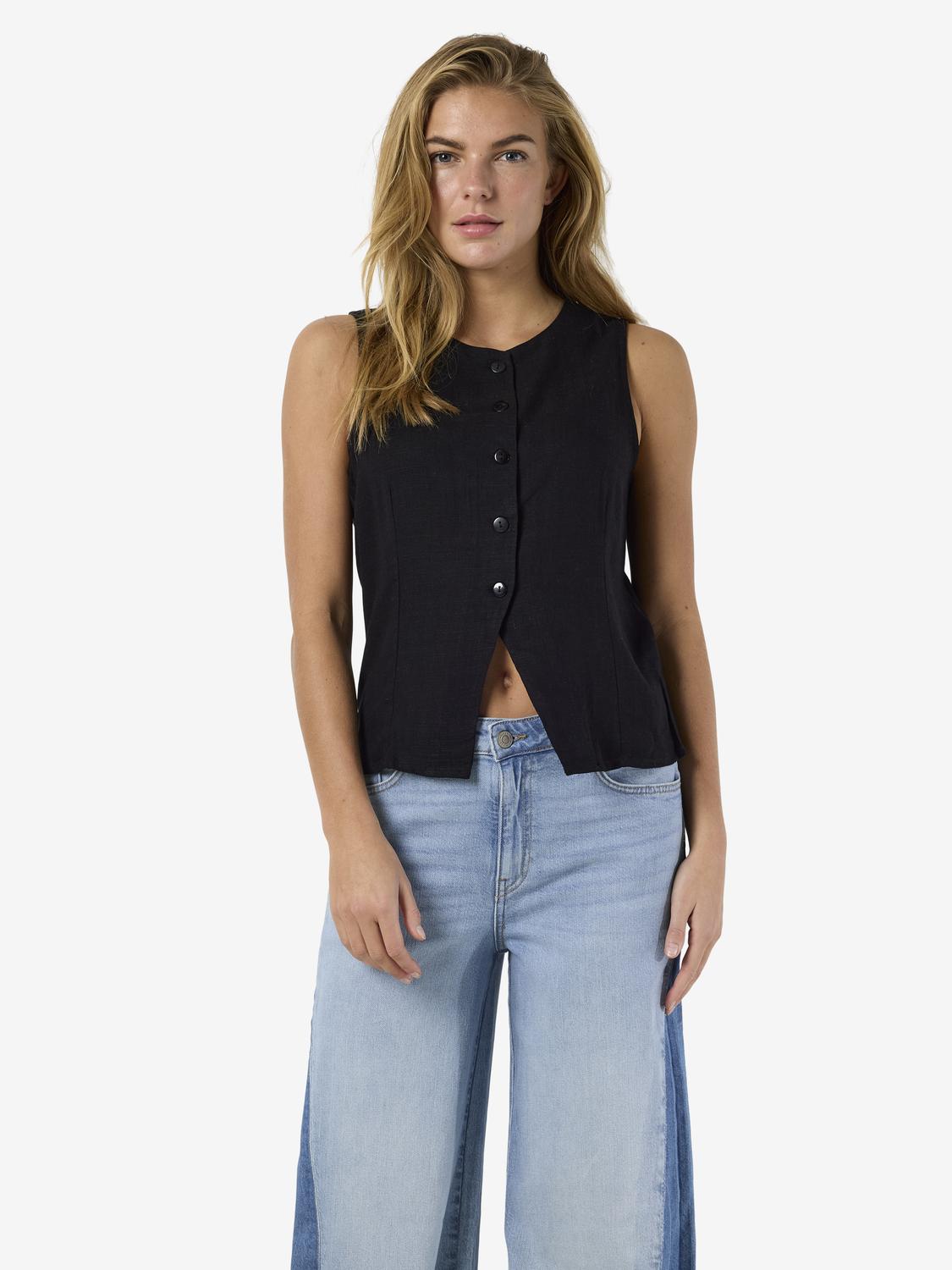 model_shot-front